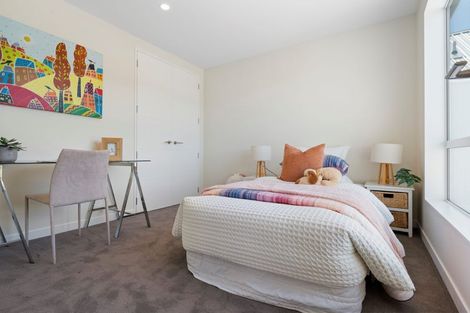 Photo of property in 19a Resnik Crescent, 0810
