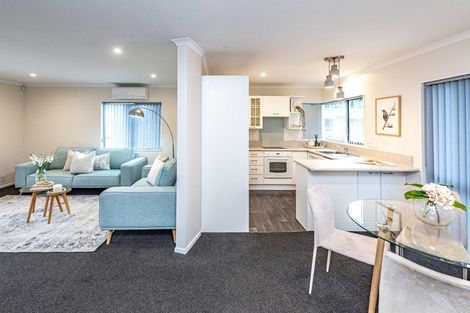 Photo of property in 1 Loader Place, Tawhero, Whanganui, 4501