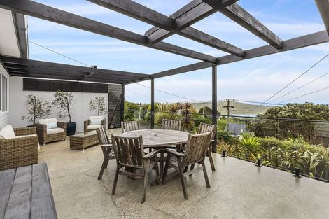 Photo of property in 92 Kahu Road, Paremata, Porirua, 5024