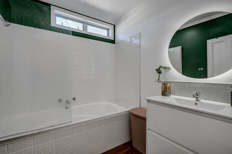 Photo of property in 2 Ohawe Terrace, Ohawe, Hawera, 4671