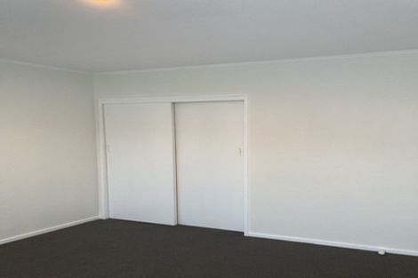 Photo of property in 105f2 Apu Crescent, Lyall Bay, Wellington, 6022
