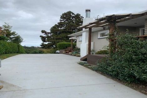 Photo of property in 127 Matipo Road, Te Atatu Peninsula, Auckland, 0610