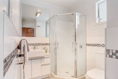 Photo of property in 12 Crompton Road, Massey, Auckland, 0614