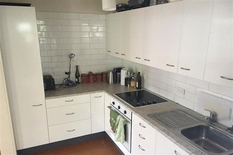 Photo of property in 24 Myrtle Crescent, Mount Cook, Wellington, 6021