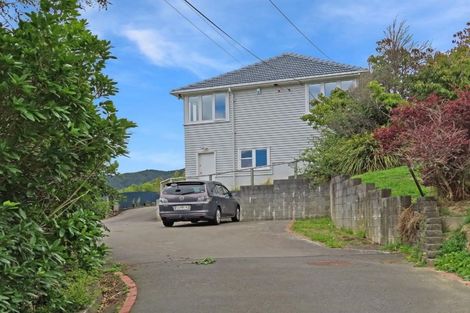 Photo of property in 6 Hill Grove, Naenae, Lower Hutt, 5011