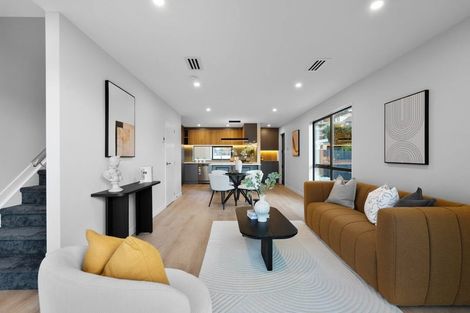 Photo of property in 2/32 Beulah Avenue, Rothesay Bay, Auckland, 0630