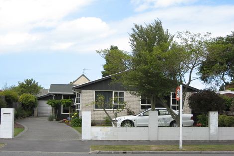 Photo of property in 511 Mairehau Road, Parklands, Christchurch, 8083