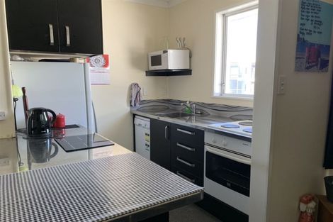 Photo of property in 21 The Mall, Mount Maunganui, 3116