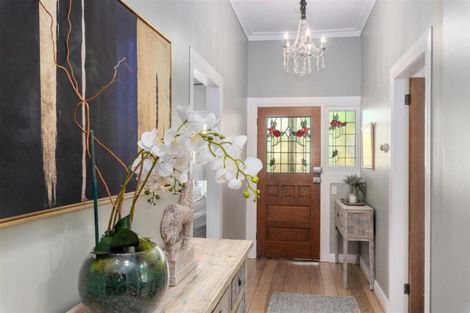 Photo of property in 2 Glade Place, Birkenhead, Auckland, 0626