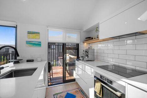 Photo of property in 21 Hauraki Road, Hauraki, Auckland, 0622