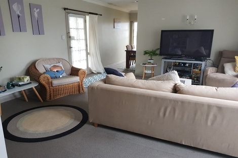 Photo of property in 7 Aberdeen Road, Castor Bay, Auckland, 0620