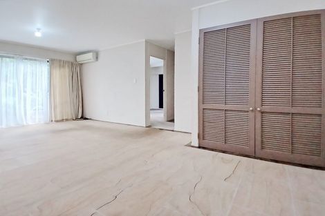 Photo of property in 9 Saddleback Rise, Murrays Bay, Auckland, 0630