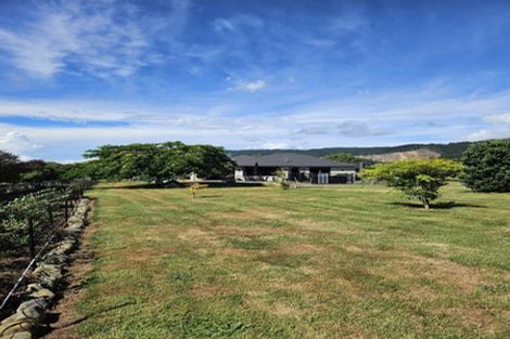Photo of property in 94 Pohutukawa Drive, Levin, 5571