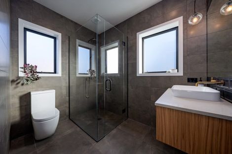 Photo of property in 5 Bull Ridge, Wanaka, 9305