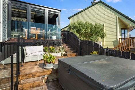 Photo of property in 19 Mercury Way, Whitby, Porirua, 5024