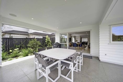 Photo of property in 33 Hinau Road, Karaka, Papakura, 2113