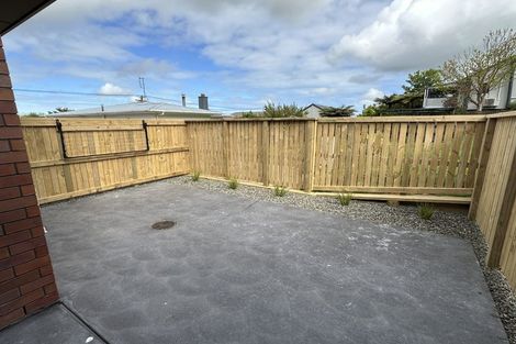 Photo of property in 28 York Street, Levin, 5510