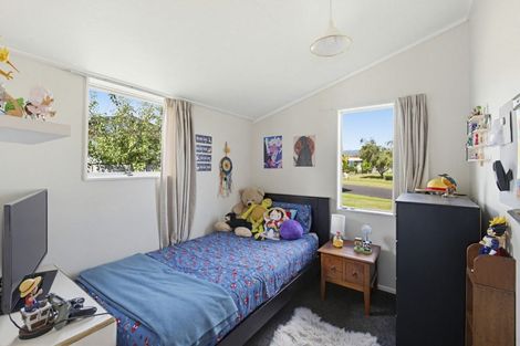 Photo of property in 27 Morgan Crescent, Levin, 5510