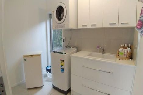 Photo of property in 1/12 Speedy Crescent, Hillcrest, Auckland, 0627