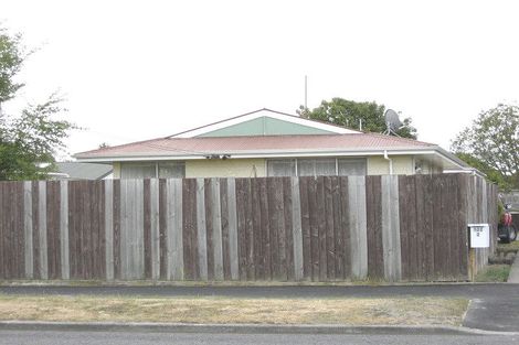 Photo of property in 102 Inwoods Road, Parklands, Christchurch, 8083