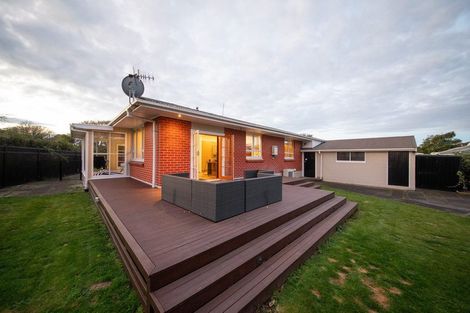 Photo of property in 9 Innes Place, Roslyn, Palmerston North, 4414