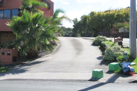 Photo of property in 2/36 Devon Road, Bucklands Beach, Auckland, 2012