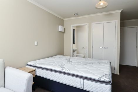 Photo of property in 21u2 Park Terrace, Hamilton Central, Hamilton, 3204