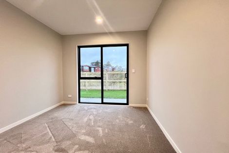Photo of property in 16 Kiokio Place, Swanson, Auckland, 0614