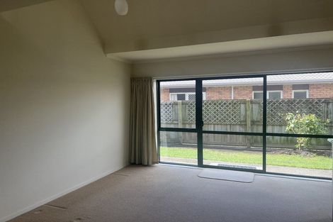 Photo of property in 29/29 Fuller Close, Levin, 5510