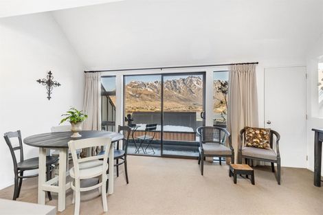 Photo of property in Marina Village, 10/10 Marina Drive, Frankton, Queenstown, 9300