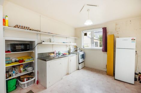 Photo of property in 8 Ranfurly Street, Hokowhitu, Palmerston North, 4410