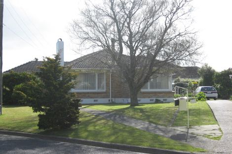 Photo of property in 8 Halberg Crescent, Whakatane, 3120
