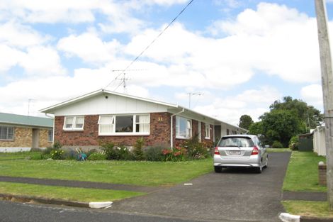Photo of property in 2/32 Mason Avenue, Pukekohe, 2120