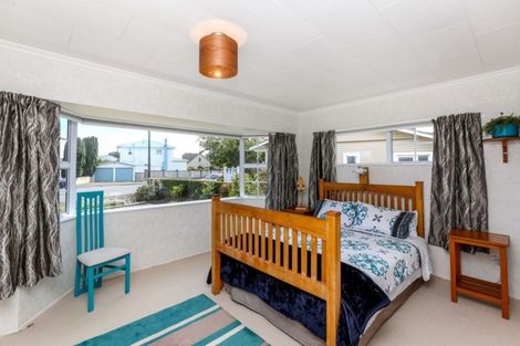 Photo of property in 7 Tukapa Street, Westown, New Plymouth, 4310