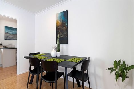 Photo of property in 25 Essex Street, Te Atatu South, Auckland, 0610