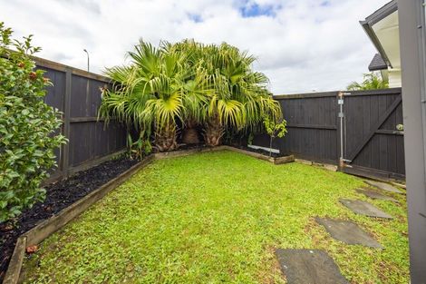 Photo of property in 21 Hornbill Drive, Fairview Heights, Auckland, 0632