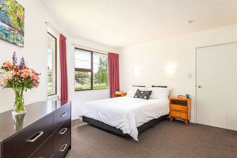 Photo of property in 36 Riverlaw Terrace, Saint Martins, Christchurch, 8022