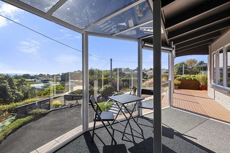 Photo of property in 38 Seaview Road, Marfell, New Plymouth, 4310