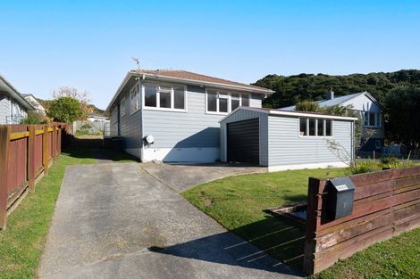 Photo of property in 91 Rangituhi Crescent, Takapuwahia, Porirua, 5022