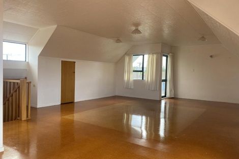Photo of property in 18 Riverside Road, Orewa, 0931