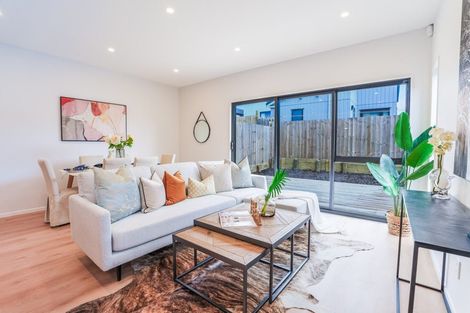 Photo of property in 61 Horokaka Street, Massey, Auckland, 0614