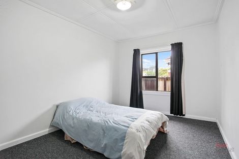 Photo of property in 16 Kerrs Road, Linwood, Christchurch, 8062