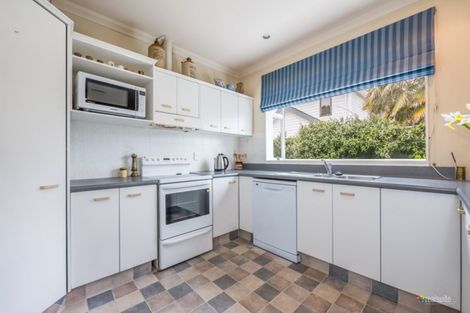 Photo of property in 32 Hinau Street, Woburn, Lower Hutt, 5010