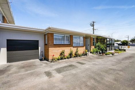 Photo of property in 1/5 Waimea Street, Westown, New Plymouth, 4310