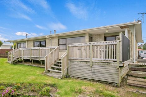 Photo of property in 15 Lydford Place, Spotswood, New Plymouth, 4310
