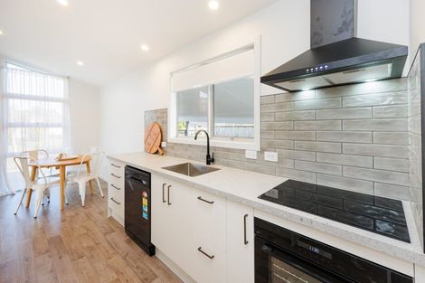 Photo of property in 9 Pinedale Parade, Milson, Palmerston North, 4414