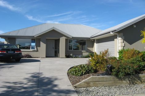 Photo of property in 32 Mounter Avenue, Northwood, Christchurch, 8051