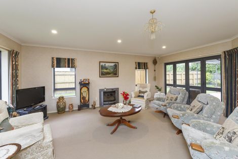 Photo of property in 7 Heritage Place, Terrace End, Palmerston North, 4410