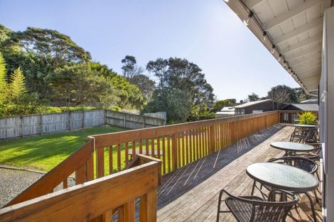 Photo of property in 1 Cross Street, Raglan, 3225