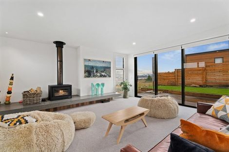 Photo of property in 15 Mills Road, Wanaka, 9305
